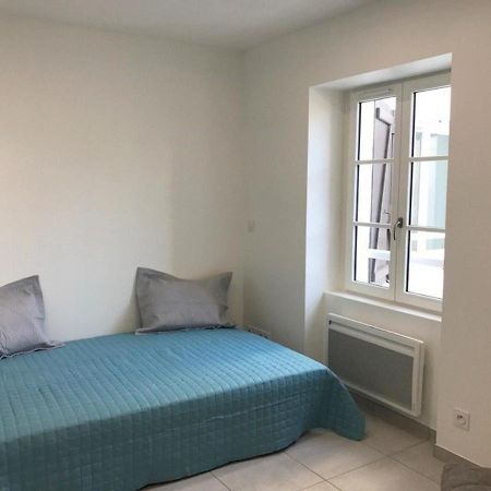 Studio Renove En Centre-Ville, Ideal Pour Des Vacances A Pied, Calme Et Confort, Classe 2 Etoiles. - Fr-1-4-512 Сен Жан дьо Луз Екстериор снимка